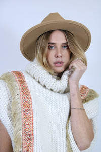Poncho Sandi