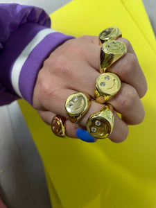 The smile eyes ring