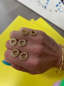 Smile stud mini zircônias